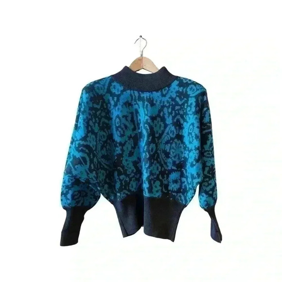 Vintage Jaeger Women's 80's Sweater - Picture 2 of 13